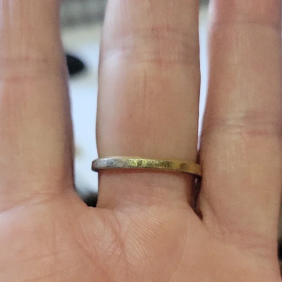 Vintage Linden Women's Ring - Picture 7 of 10